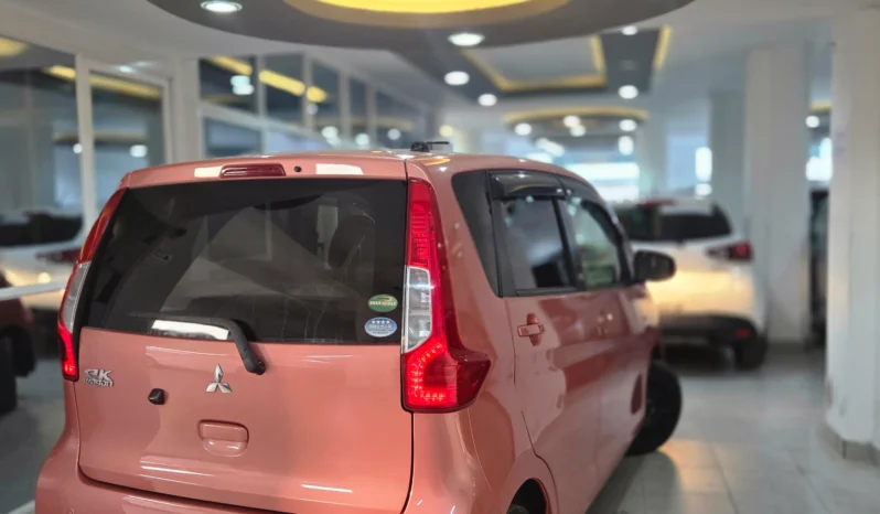 
								Mitsubishi EK Wagon 2018 full									