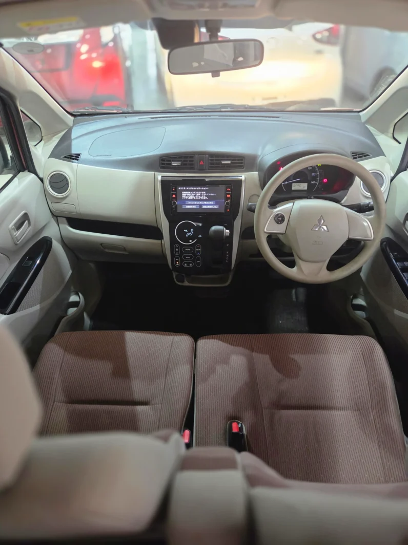 
								Mitsubishi EK Wagon 2018 full									