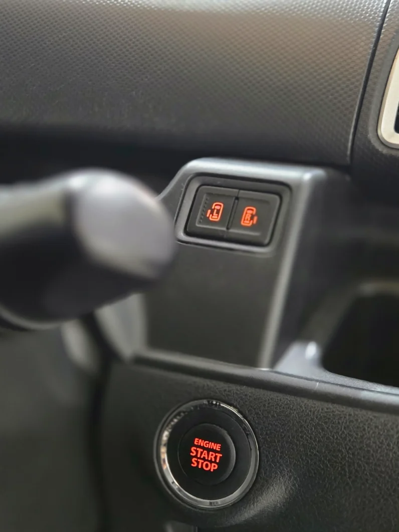 
								Suzuki Solio Bandit Hybrid 2018 full									