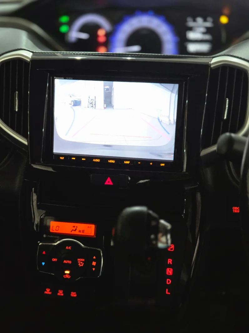 
								Suzuki Solio Bandit Hybrid 2018 full									