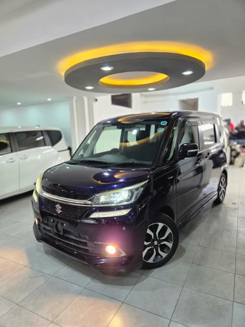 
								Suzuki Solio Bandit Hybrid 2018 full									