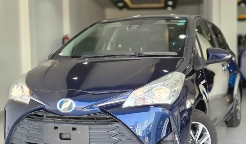 
								Toyota Vitz Hybrid 2018 full									
