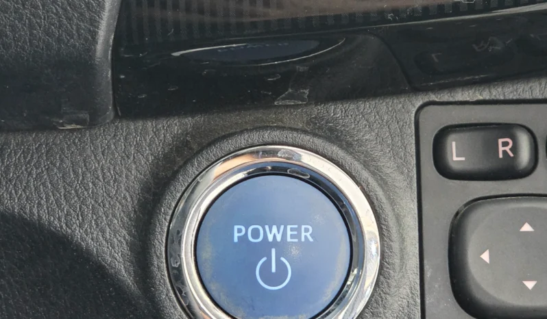 
								Toyota Vitz Hybrid 2018 full									