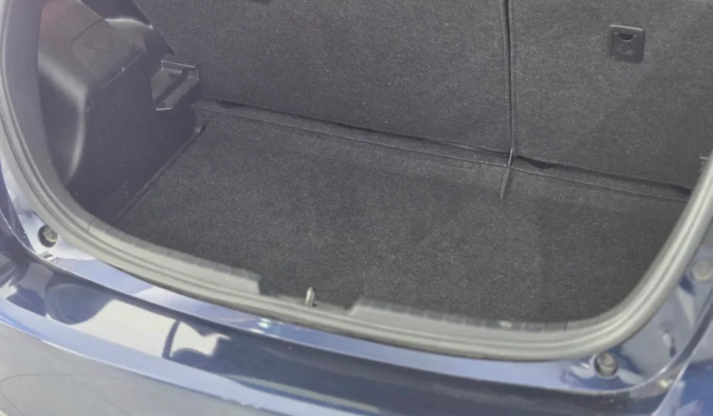 
								Toyota Vitz Hybrid 2018 full									