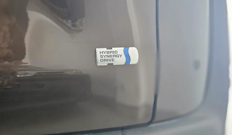 
								Toyota Sienta Hybrid 2018 full									