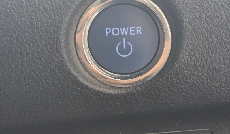 
								Toyota Sienta Hybrid 2018 full									