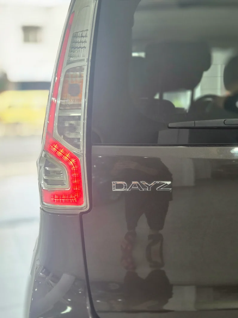 
								Nissan Dayz Highway Star 2018 full									