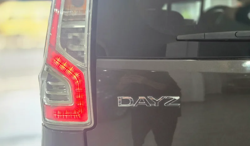 
								Nissan Dayz Highway Star 2018 full									