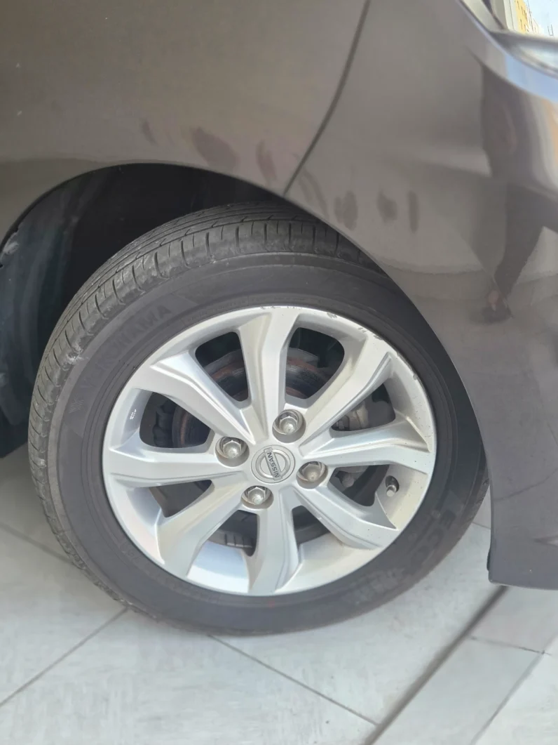 
								Nissan Dayz Highway Star 2018 full									