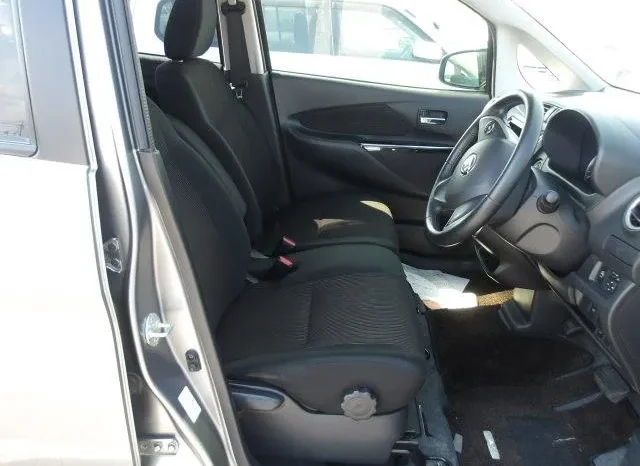 
								Nissan Dayz Highway Star 2019 full									