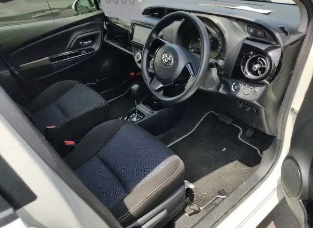 
								Toyota Vitz 2018 1000cc full									