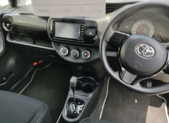 
								Toyota Vitz 2018 1000cc full									