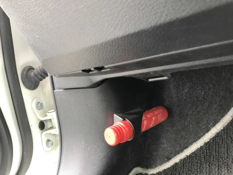 
								Toyota Vitz 2018 1000cc full									