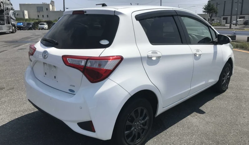 
								Toyota Vitz 2018 1300cc full									