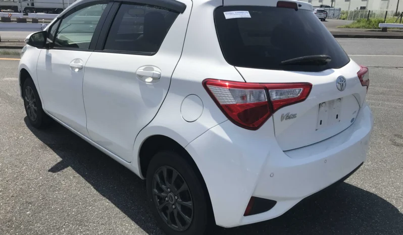 
								Toyota Vitz 2018 1300cc full									