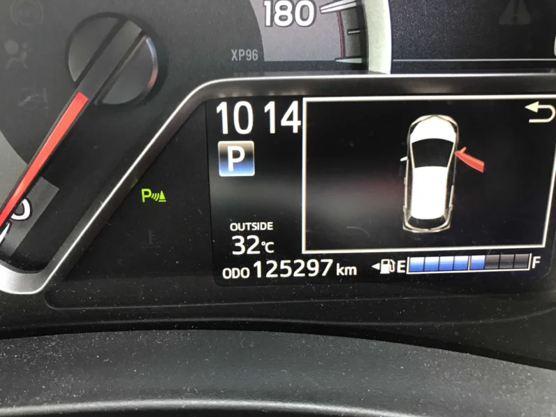 
								Toyota Vitz 2018 1300cc full									