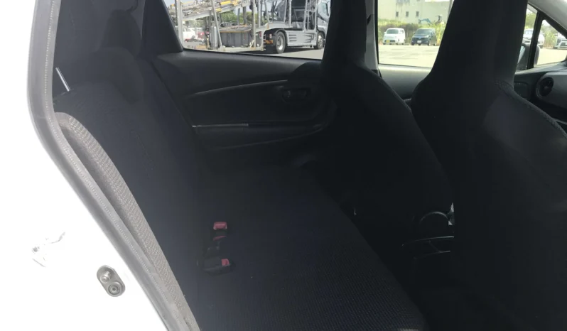 
								Toyota Vitz 2018 1300cc full									