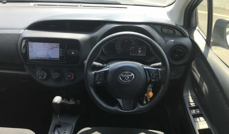
								Toyota Vitz 2018 1300cc full									