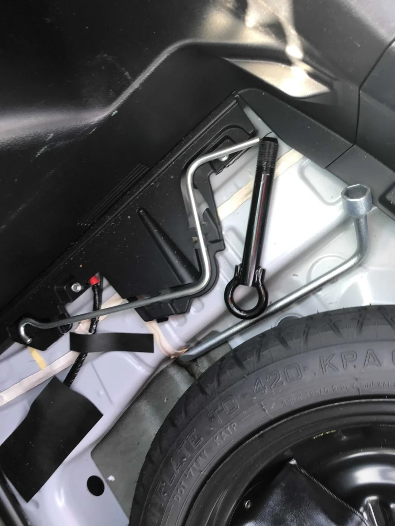 
								Toyota Vitz 2018 1300cc full									