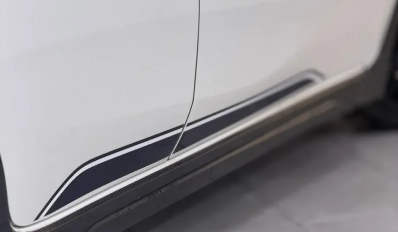 
								Nissan Note E-Power 2018 Cross Gear full									