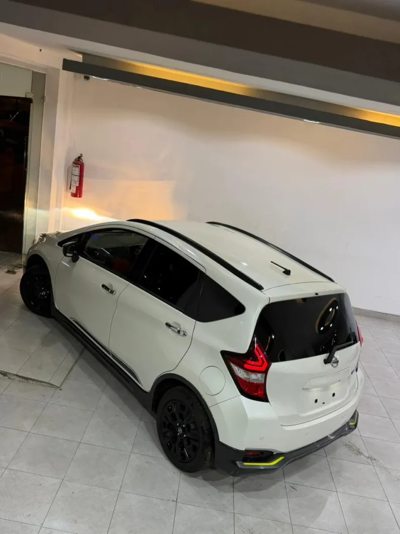 
								Nissan Note E-Power 2018 Cross Gear full									