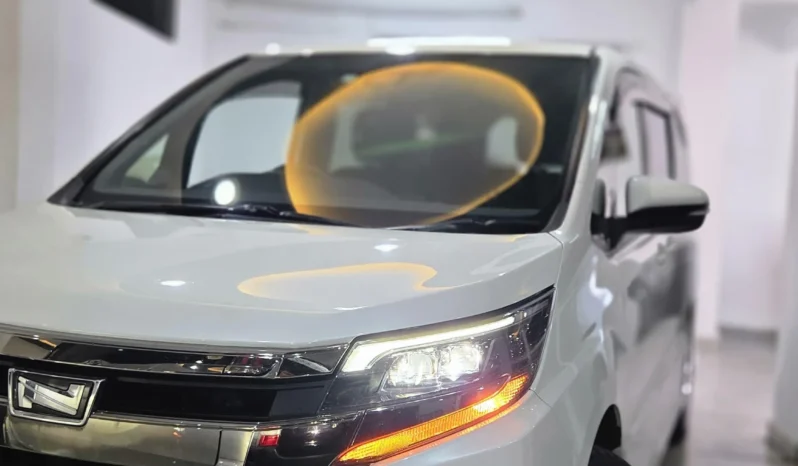 
								Toyota Noah Si 2019 full									