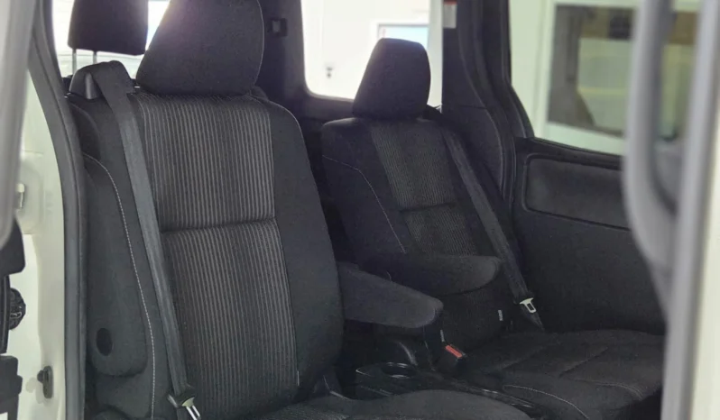 
								Toyota Noah Si 2019 full									