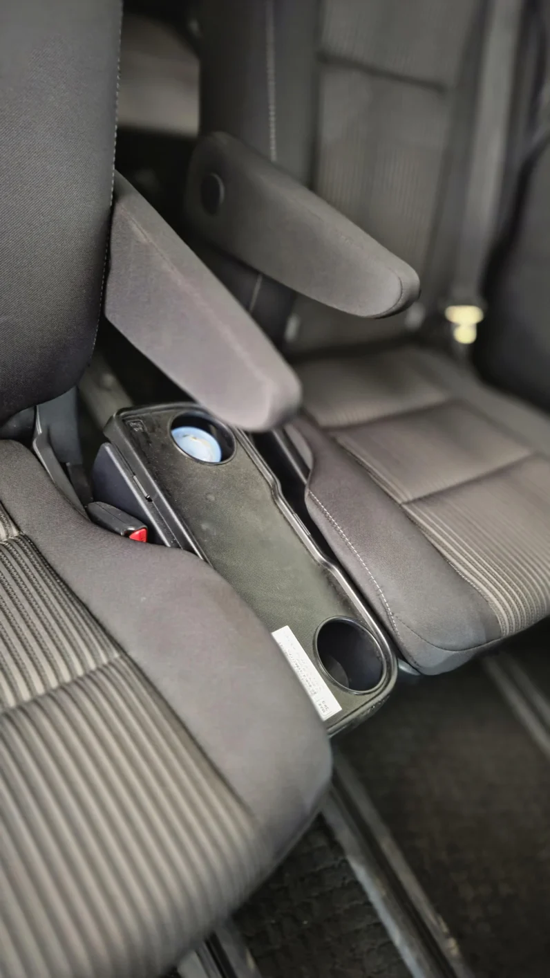 
								Toyota Noah Si 2019 full									