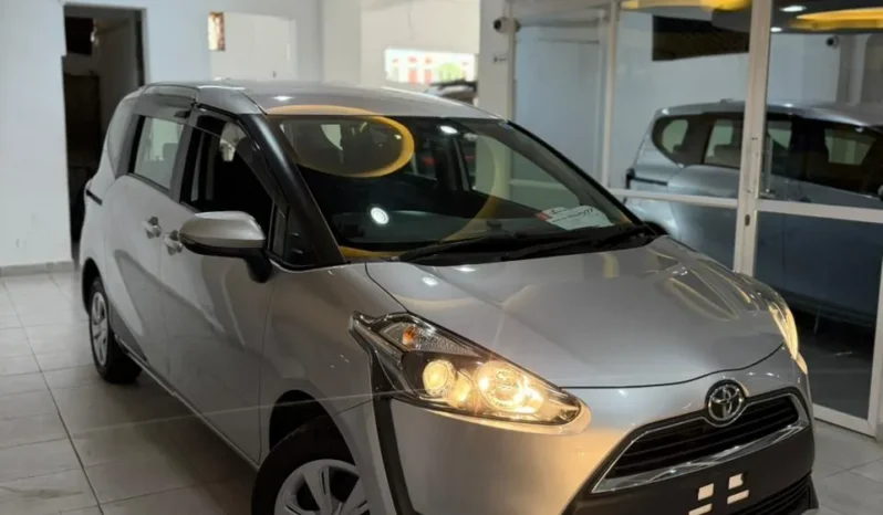 
								Toyota Sienta 2018 Non-Hybrid full									