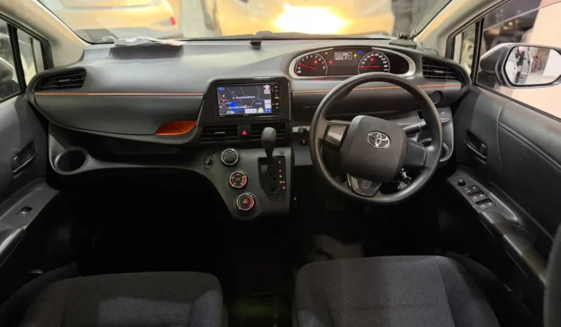 
								Toyota Sienta 2018 Non-Hybrid full									