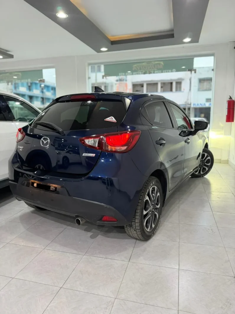 
								Mazda Demio AWD 2018 XD Diesel full									