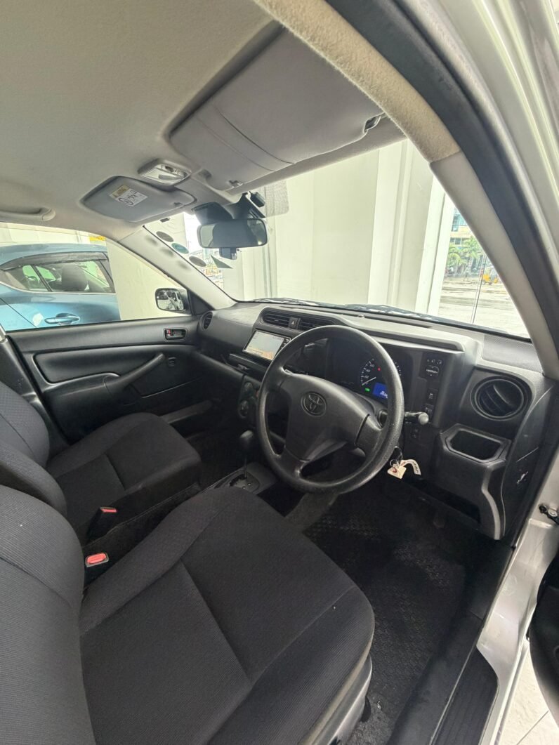 
								Toyota Succeed Hybrid 2019 full									