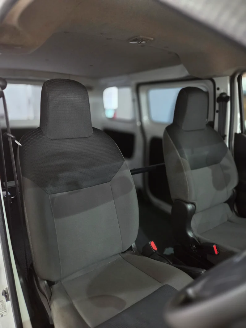 
								Nissan Vanette NV200 2018 full									