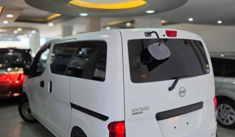 
								Nissan Vanette NV200 2018 full									