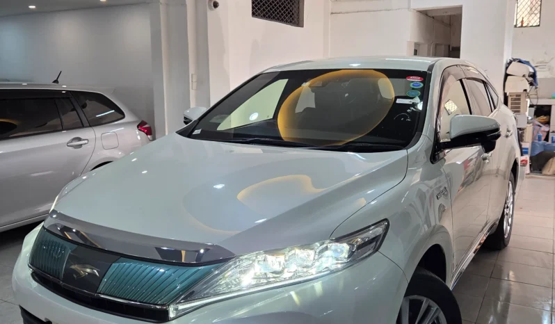 
								Toyota Harrier Hybrid 2018 4WD Premium Grade full									