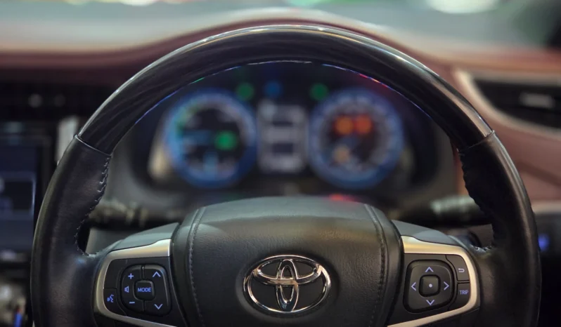 
								Toyota Harrier Hybrid 2018 4WD Premium Grade full									