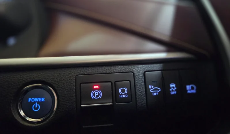 
								Toyota Harrier Hybrid 2018 4WD Premium Grade full									