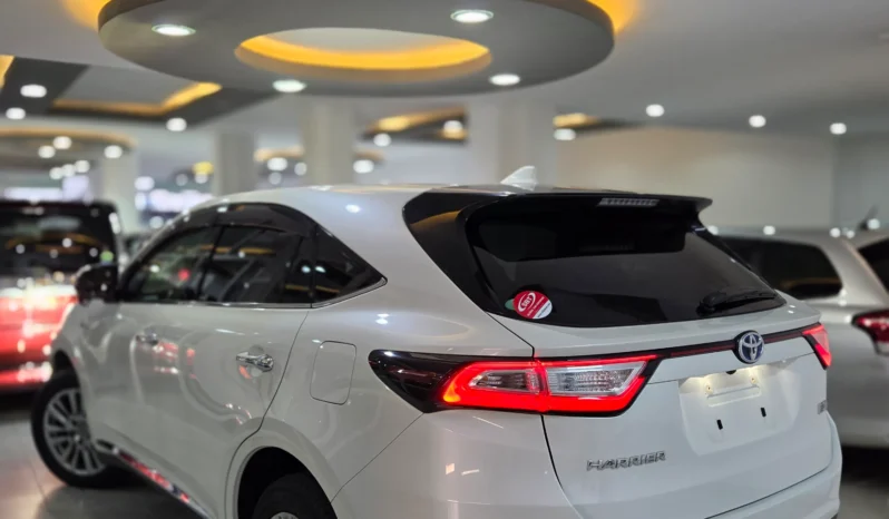 
								Toyota Harrier Hybrid 2018 4WD Premium Grade full									