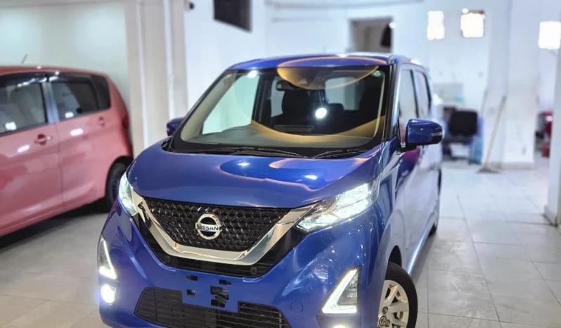 
								Nissan Dayz Highway Star 2019 S-Hybrid ProPilot full									