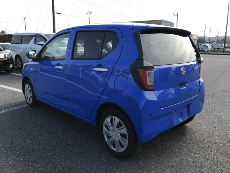 
								Daihatsu Mira e:S 2020 full									