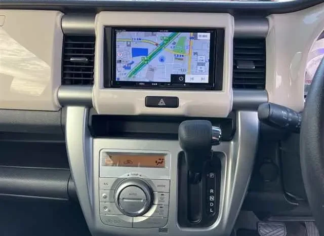 
								Suzuki Hustler S-Ene Charge 2019 Two Tone full									