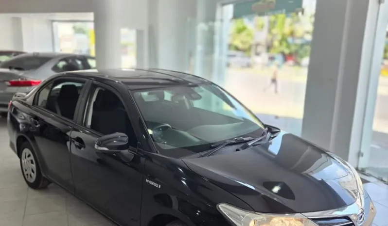 
								Toyota Corolla Axio Hybrid 2019 full									