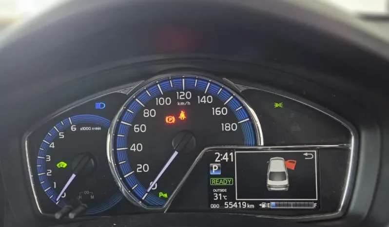 
								Toyota Corolla Axio Hybrid 2019 full									