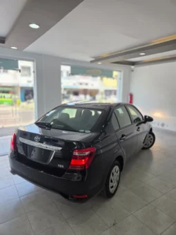 Toyota Corolla Axio Hybrid 2019