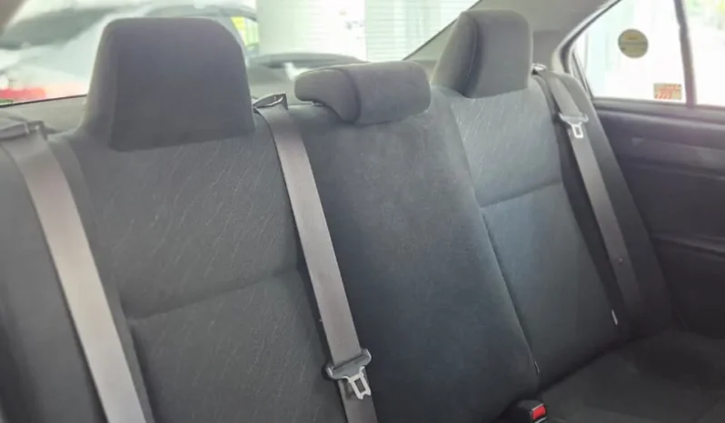 
								Toyota Corolla Axio Hybrid 2019 full									