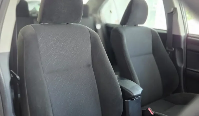 
								Toyota Corolla Axio Hybrid 2019 full									