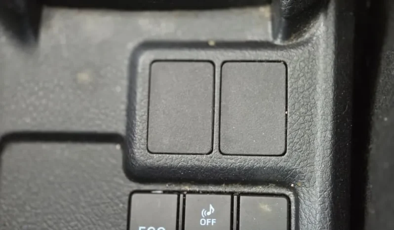 
								Toyota Corolla Axio Hybrid 2019 full									