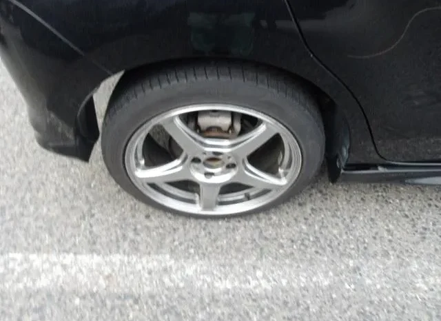 
								Suzuki Swift RS Hybrid 2019 full									