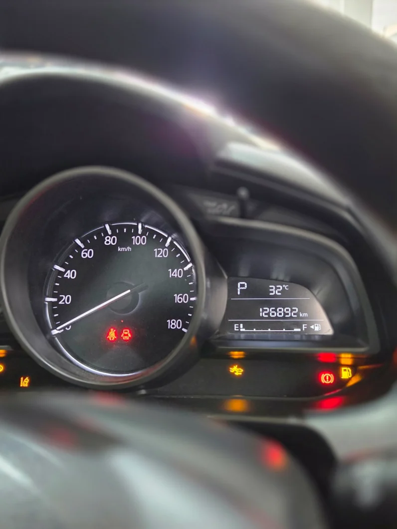 
								Mazda Demio AWD 2018 Petrol 1300cc full									