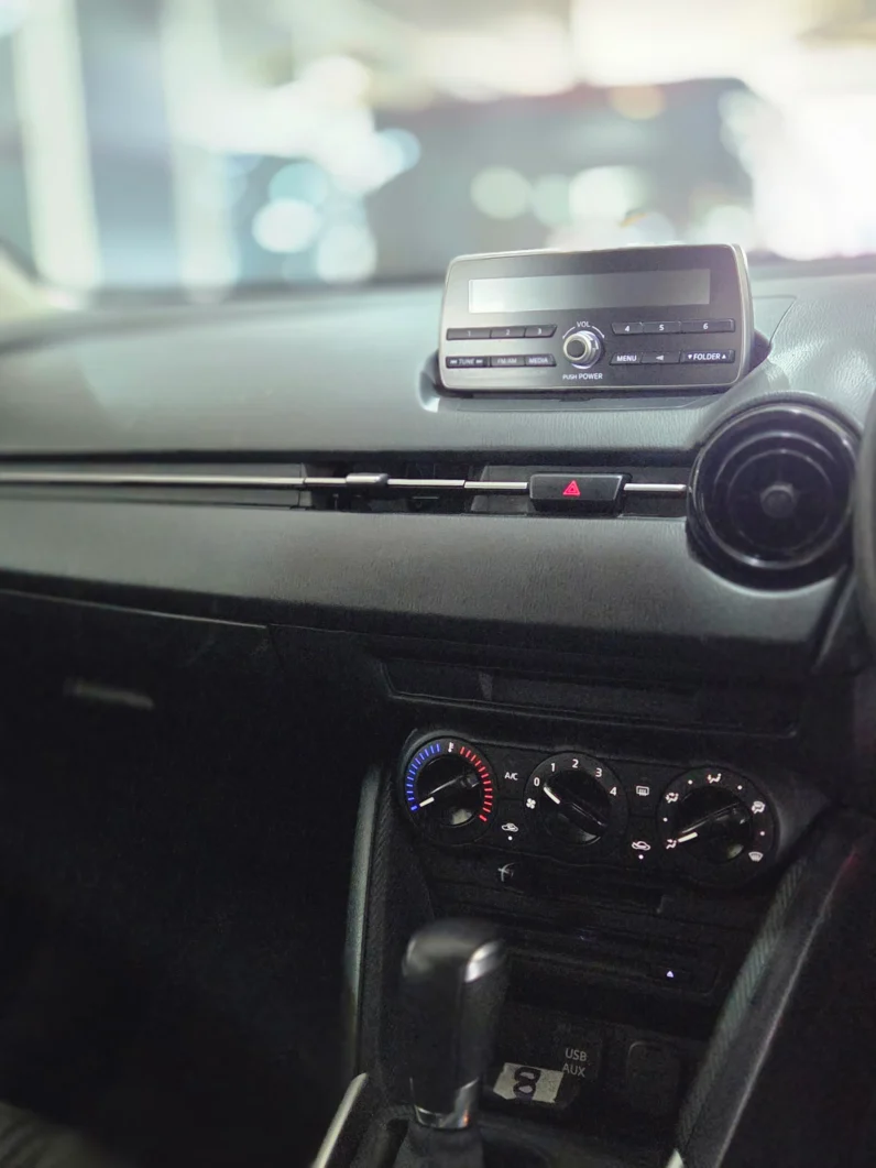 
								Mazda Demio AWD 2018 Petrol 1300cc full									